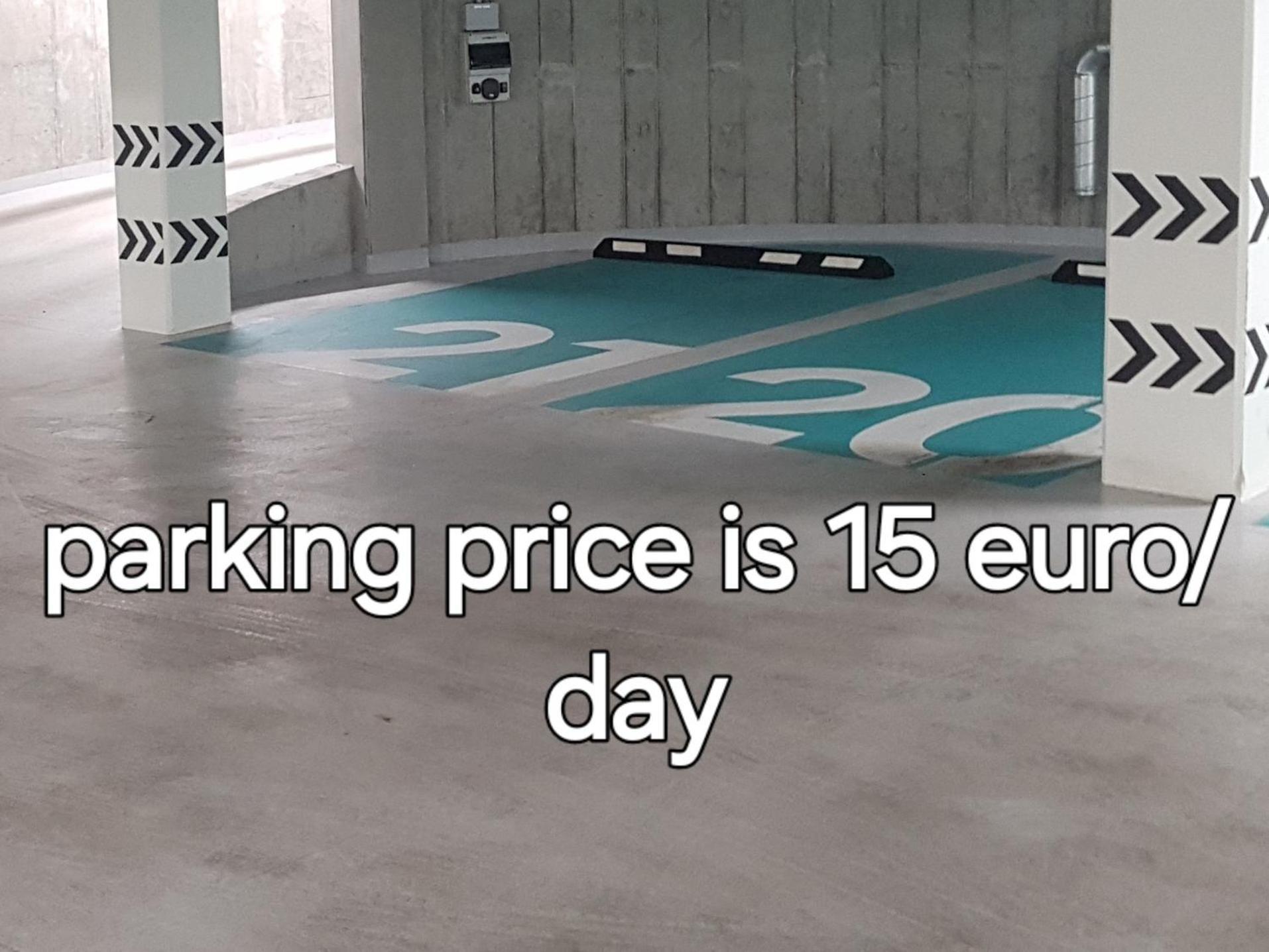 Happy Inn Emporia, Self Chek-In, Parking In The Underground Garage Вильнюс Экстерьер фото